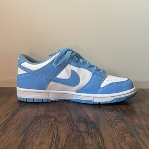 Nike low dunks university blue sized big boys 6.5 youth.